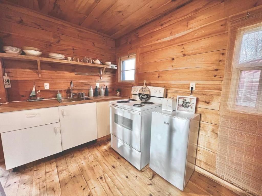 卡灵港 Muskoka Escape酒店 外观 照片